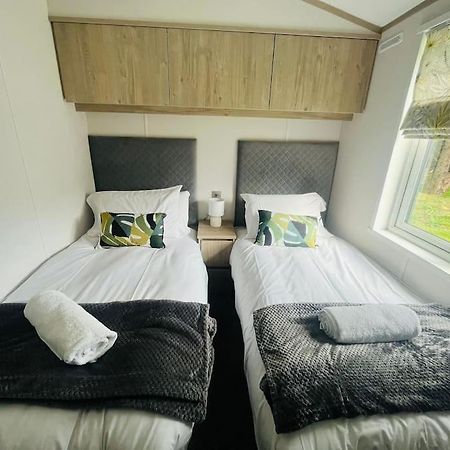 Hideaway Retreat With Hot Tub Villa York Dış mekan fotoğraf
